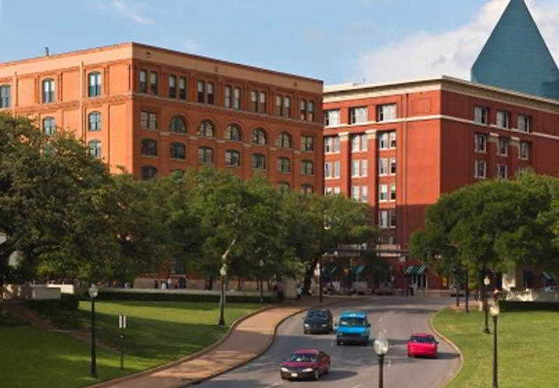 هتل Courtyard By Marriott Dallas Fort Worth/bedford