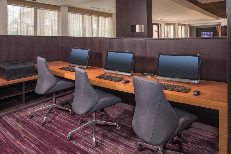 בית מלון כפרי Courtyard By Marriott Fairfax Fair Oaks