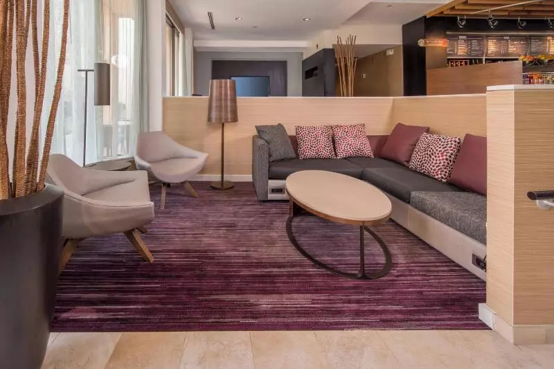 ホテル Courtyard By Marriott Fairfax Fair Oaks