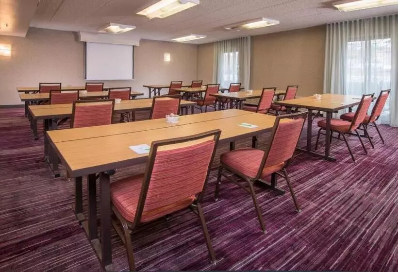 ホテル Courtyard By Marriott Fairfax Fair Oaks