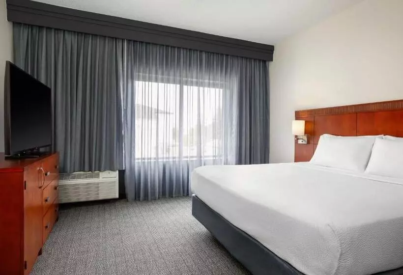 Hotelli Courtyard By Marriott Minneapolis St. Paul Airport