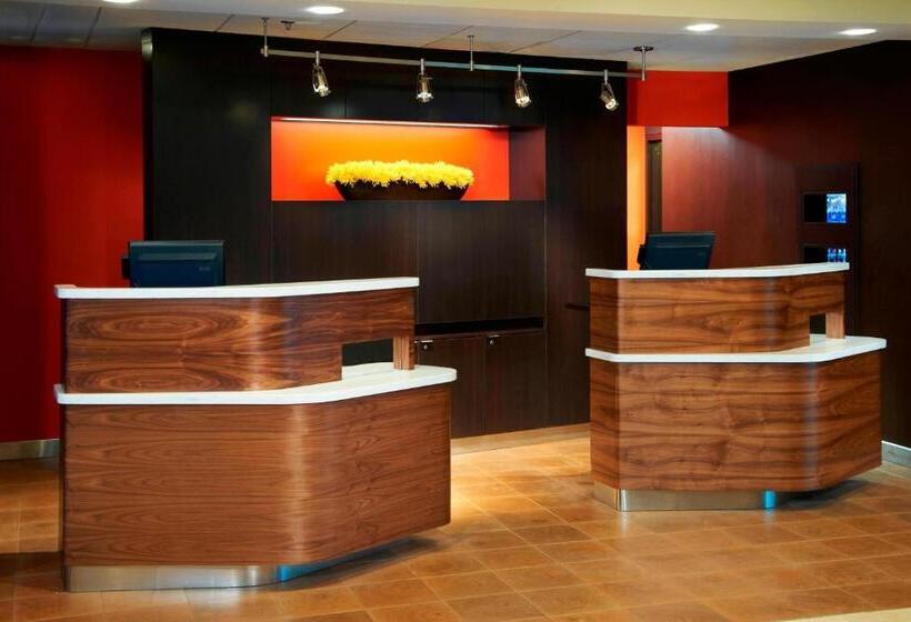 호텔 Courtyard By Marriott Minneapolis St. Paul Airport
