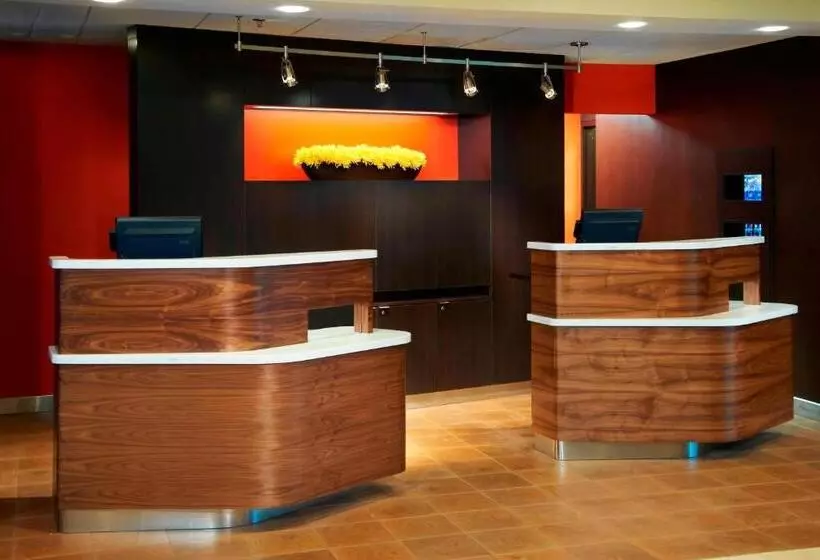 Hotelli Courtyard By Marriott Minneapolis St. Paul Airport