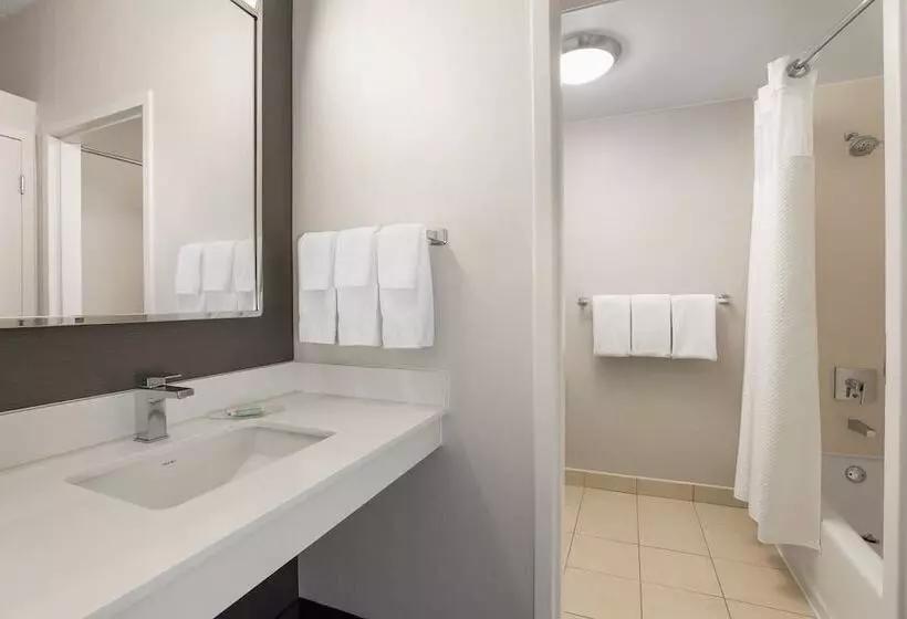 Hotelli Courtyard By Marriott Minneapolis St. Paul Airport