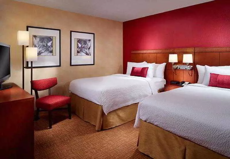 酒店 Courtyard By Marriott Savannah Midtown