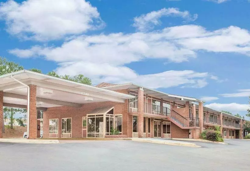 Otel Days Inn By Wyndham Benton