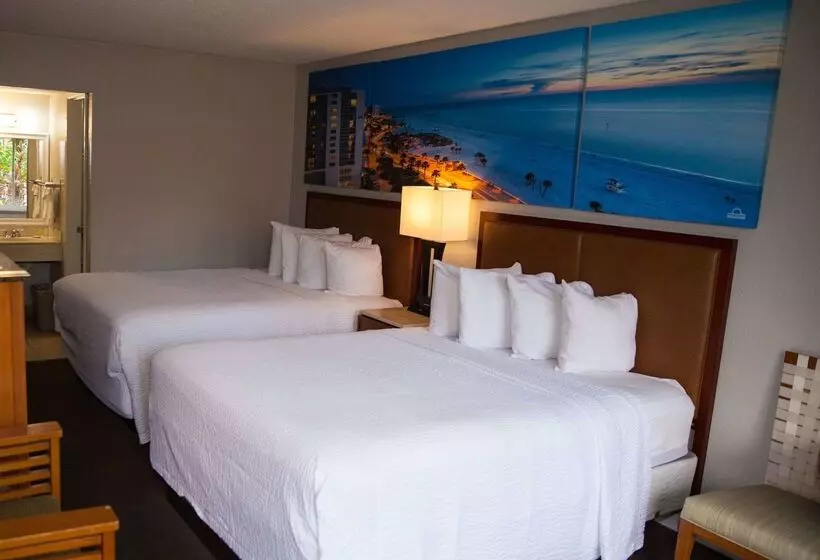 酒店 Days Inn By Wyndham Cocoa Cruiseport West At I95/524