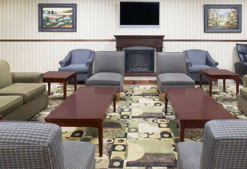 هتل Days Inn By Wyndham Columbus North Fort Moore