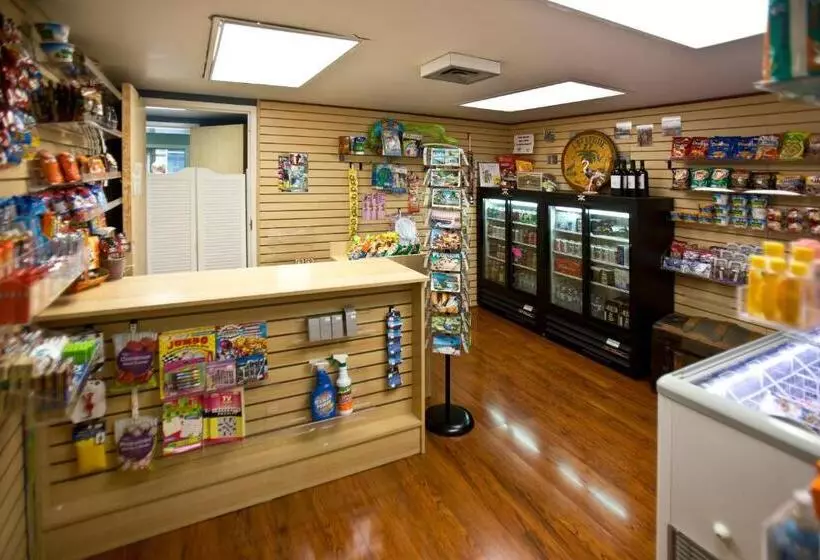 בית מלון כפרי Days Inn By Wyndham Port Charlotte Town Center