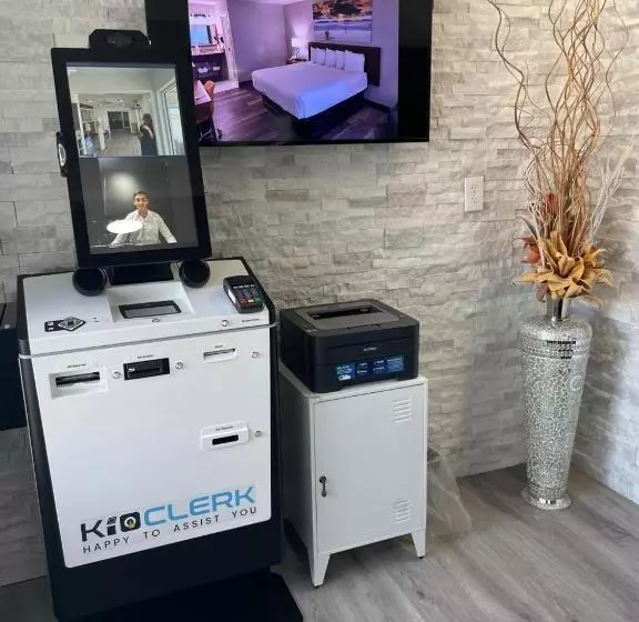 בית מלון כפרי Days Inn By Wyndham Port Charlotte Town Center