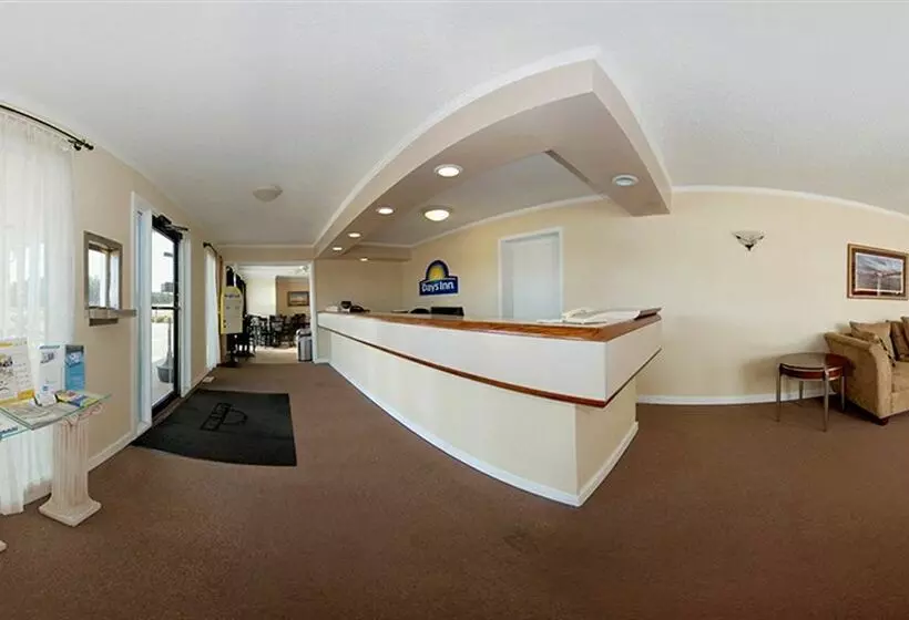 酒店 Days Inn By Wyndham Summerton