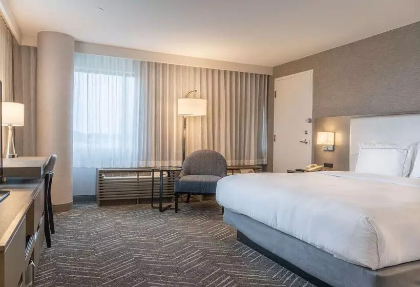 فندق Lakeside Orange County Airport