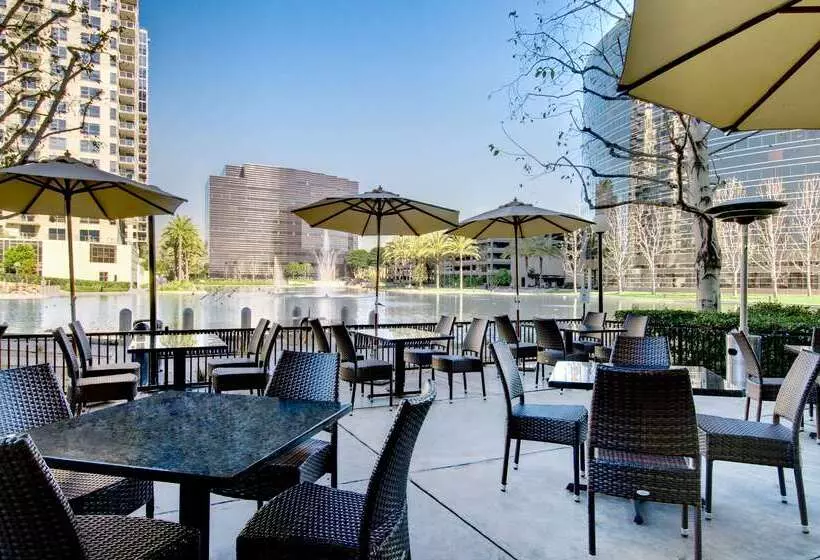 فندق Lakeside Orange County Airport