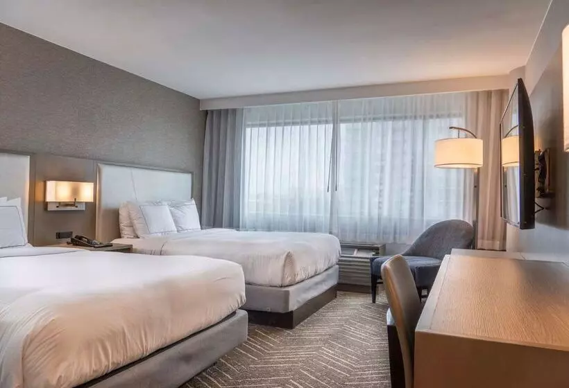 فندق Lakeside Orange County Airport