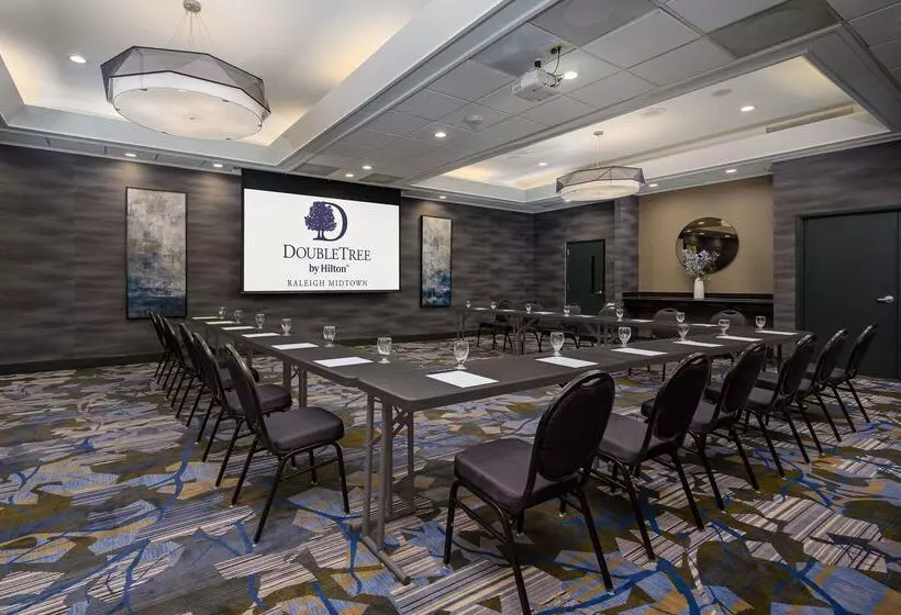 Otel Doubletree By Hilton Raleigh Midtown, Nc