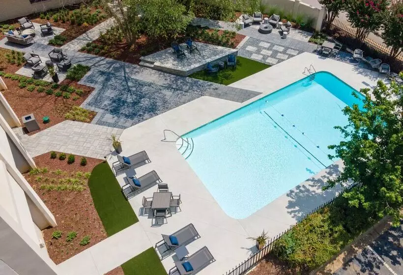 Otel Doubletree By Hilton Raleigh Midtown, Nc