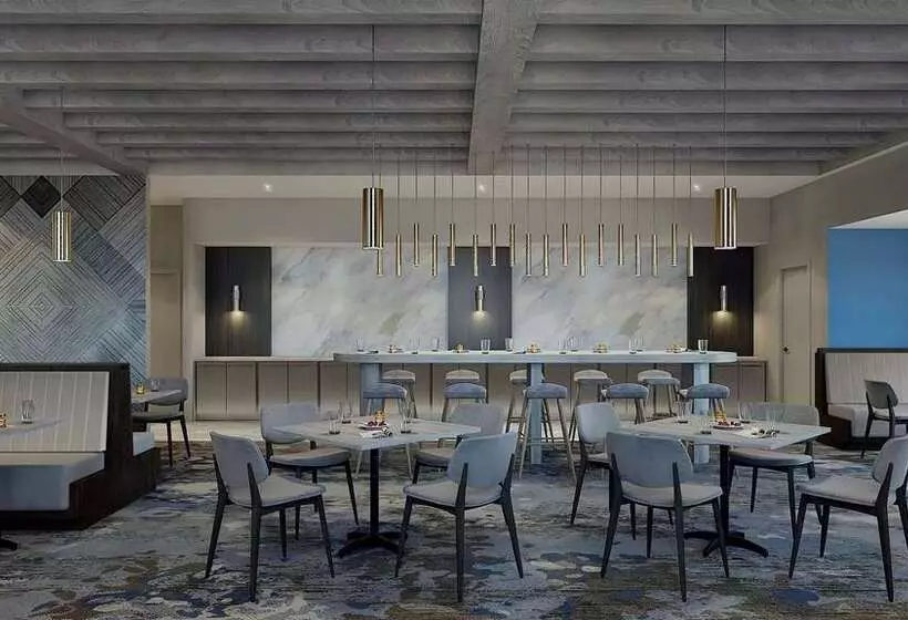 Otel Doubletree By Hilton Raleigh Midtown, Nc