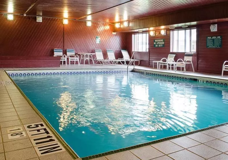 Отель Econo Lodge At Wanamaker