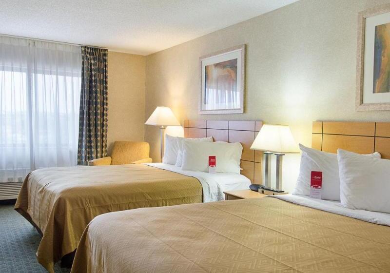 فندق Econo Lodge At Wanamaker