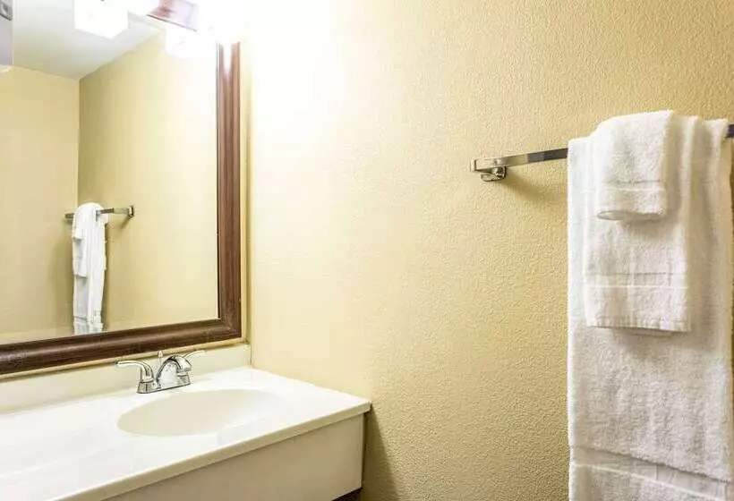 בית מלון כפרי Americas Best Value Inn Fredonia Ny