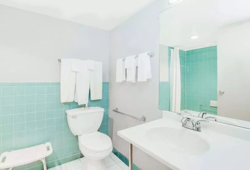 בית מלון כפרי Americas Best Value Inn Fredonia Ny