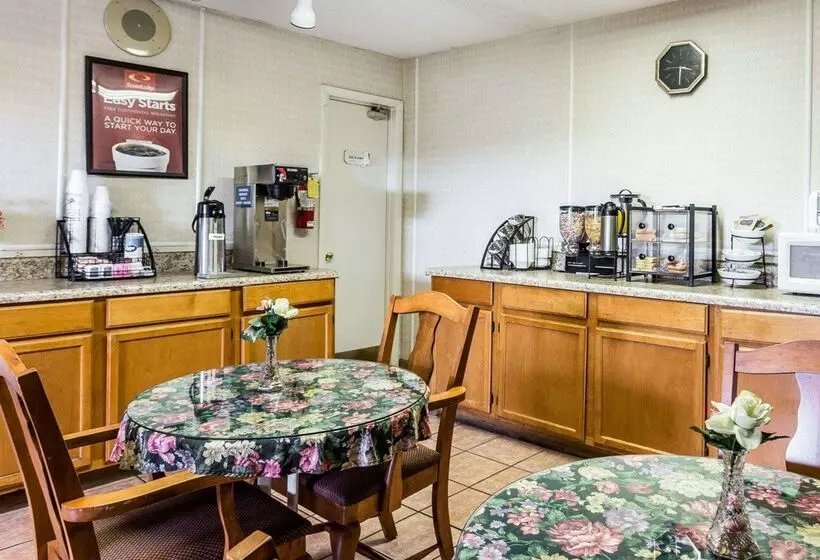 ホテル Econo Lodge Inn & Suites Matthews Charlotte