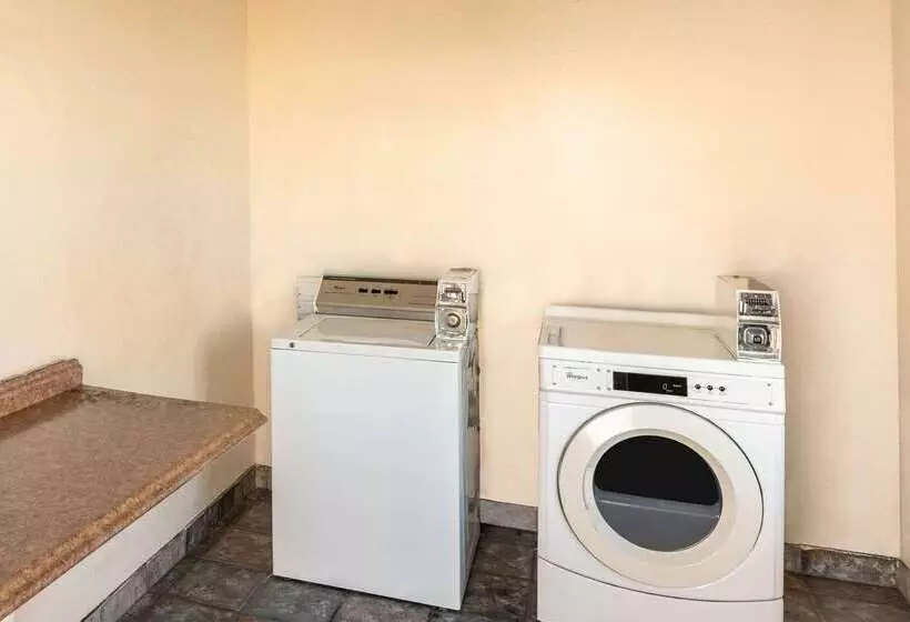 فندق Econo Lodge Phoenix North I17