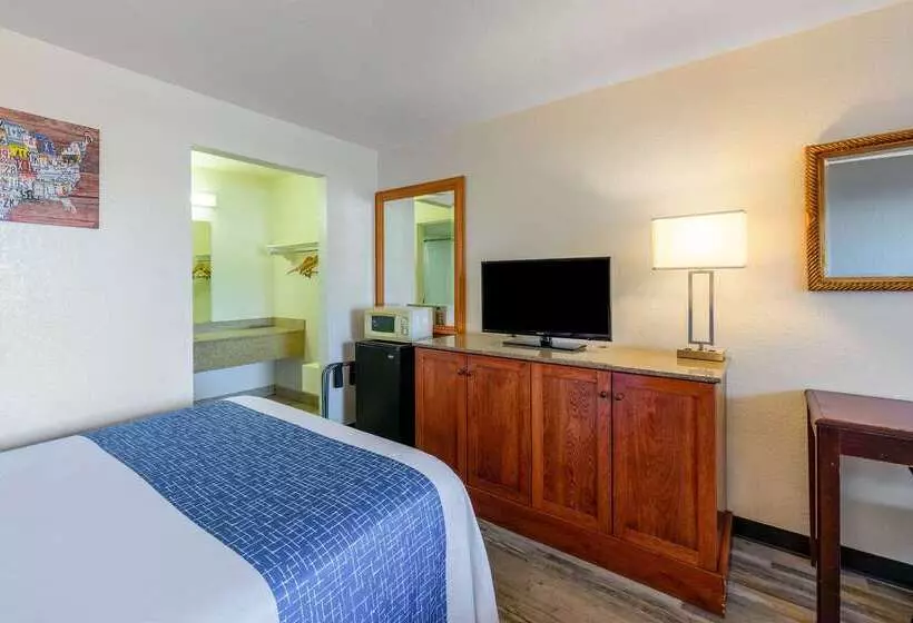 فندق Econo Lodge Phoenix North I17