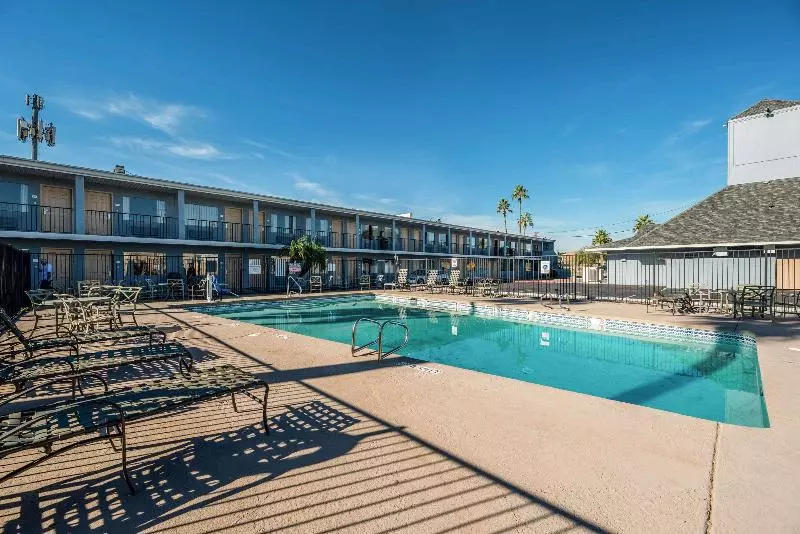 فندق Econo Lodge Phoenix North I17