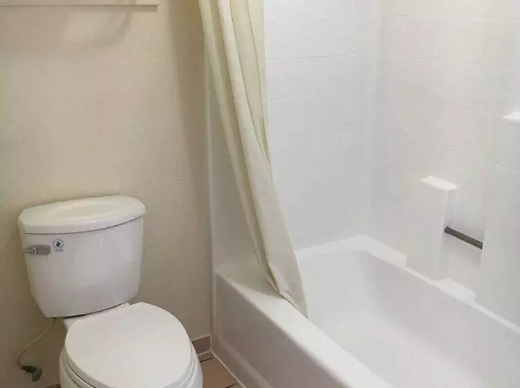 فندق Economy Inn Ontario Airport