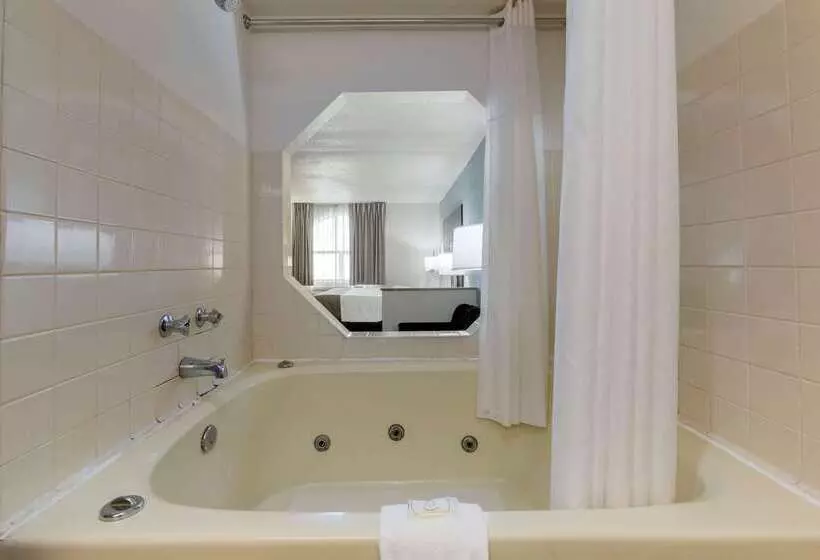 Szálloda Quality Inn Alexis Rd