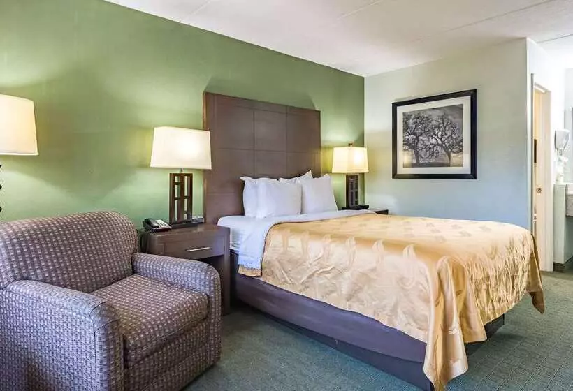 Отель Quality Inn Columbus Near Fort Moore