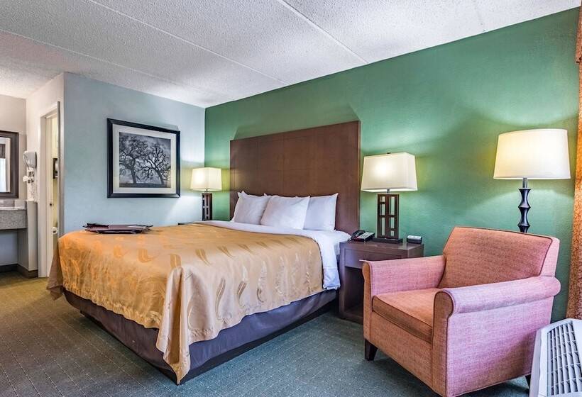 فندق Quality Inn Columbus Near Fort Moore