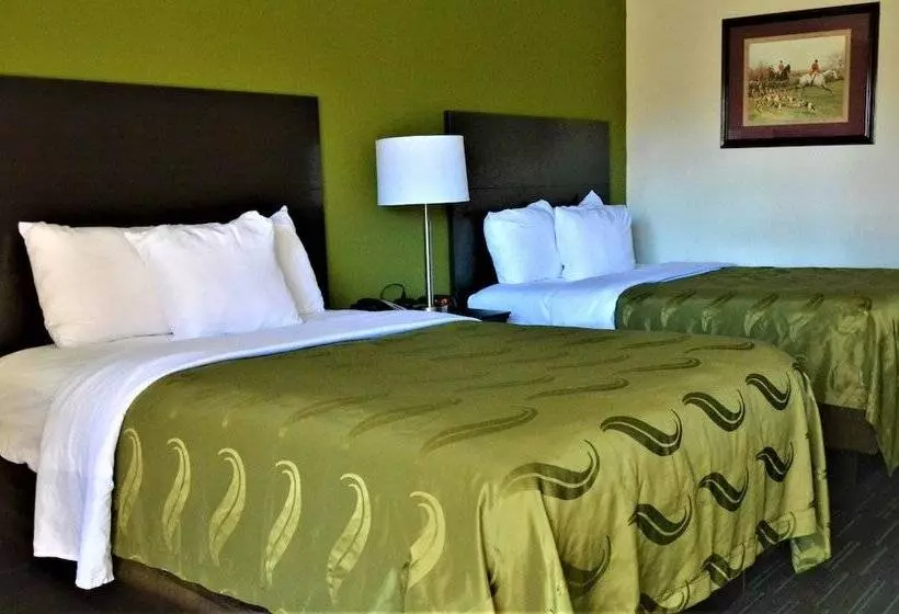 Отель Quality Inn