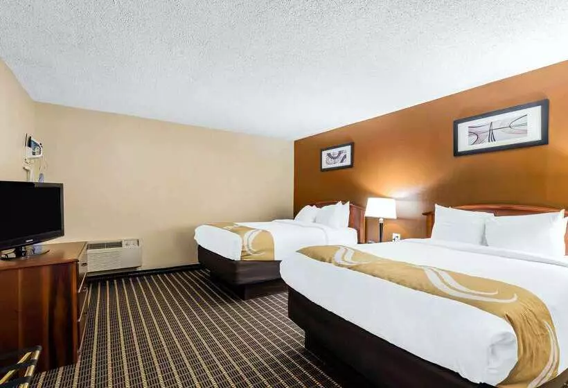 فندق Quality Inn & Suites Sevierville  Pigeon Forge