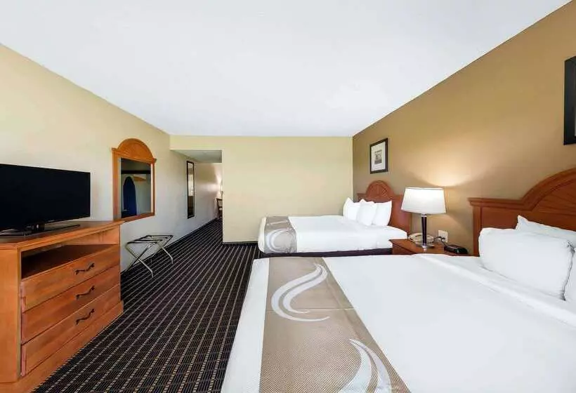فندق Quality Inn & Suites Sevierville  Pigeon Forge