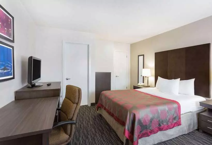 호텔 Ramada By Wyndham Monterey