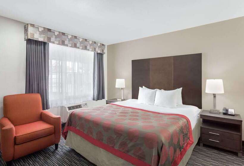 בית מלון כפרי Ramada By Wyndham Monterey