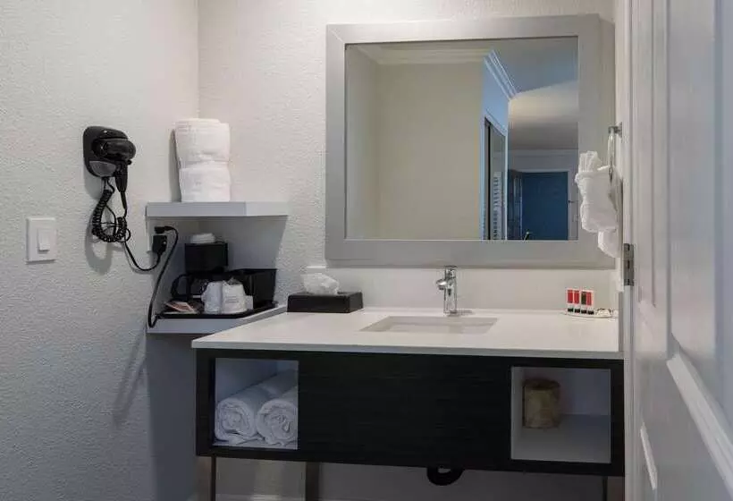 فندق Rodeway Inn Milpitas Near Great Mall