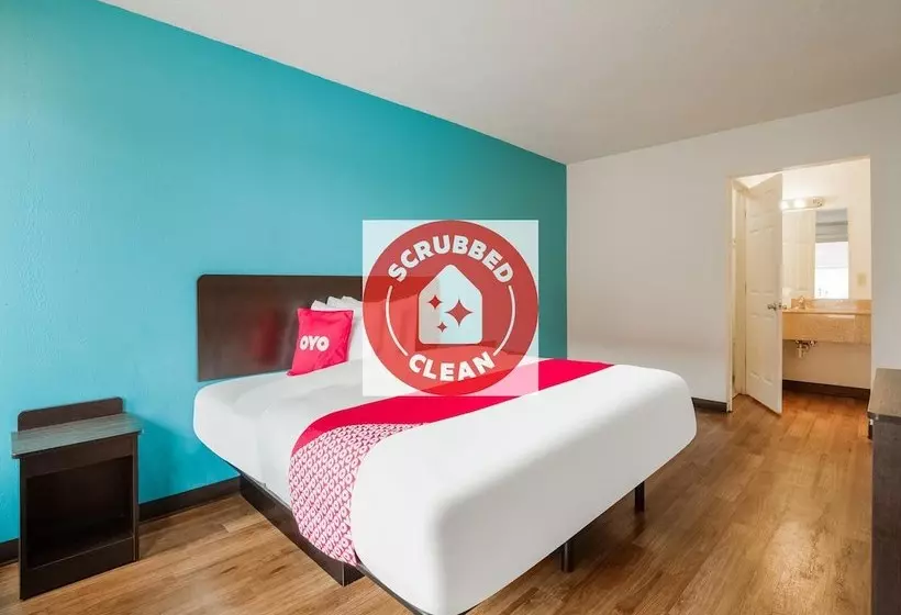 فندق St. Louis Lambert Airport