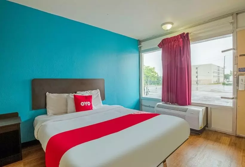 فندق St. Louis Lambert Airport