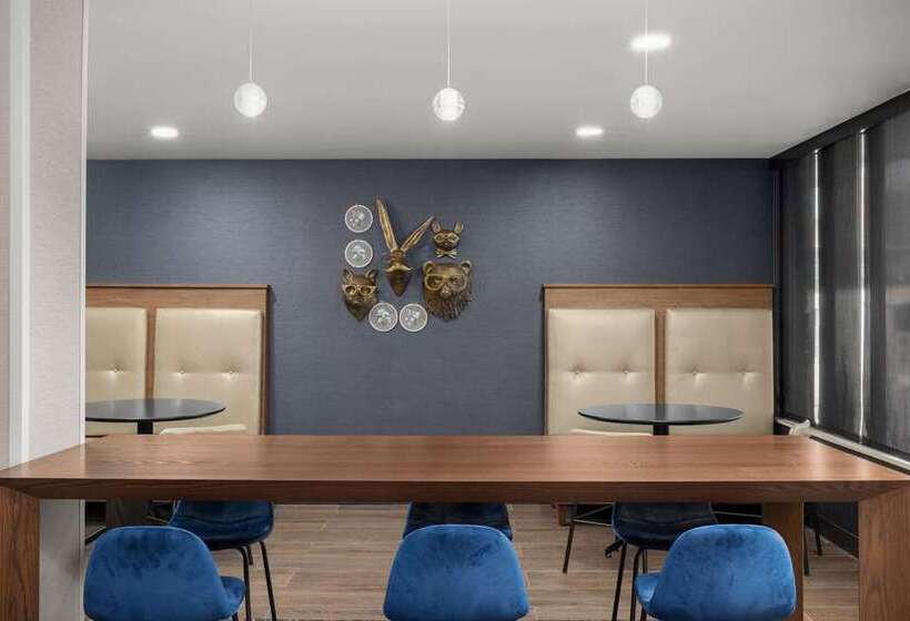 בית מלון כפרי Westport Kansas City, Tapestry Collection By Hilton