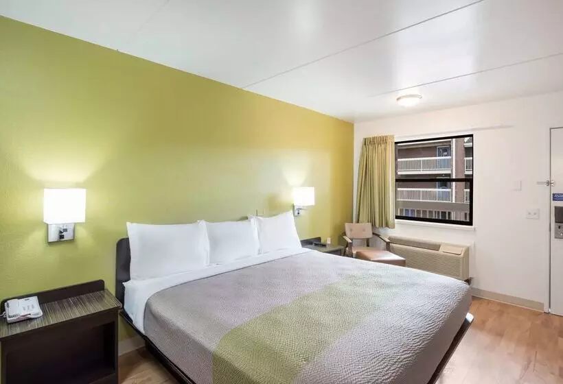 Motel 6 Colorado Springs, Co   Air Force Academy