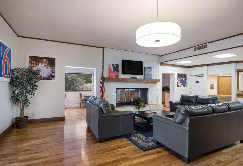 Motel 6 Colorado Springs, Co   Air Force Academy