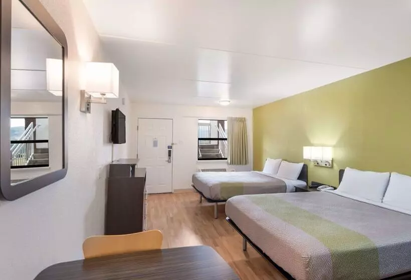 Motel 6 Colorado Springs, Co   Air Force Academy