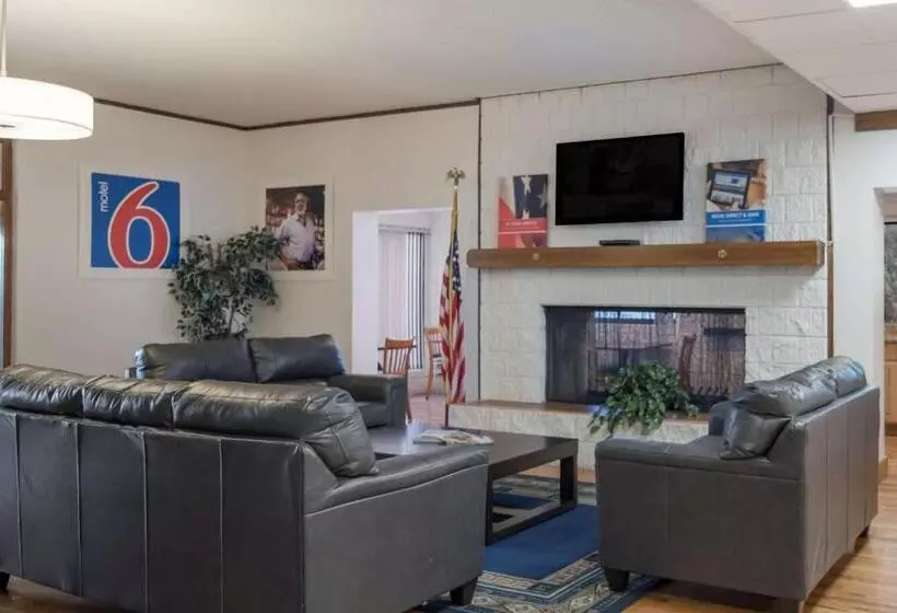 Motel 6 Colorado Springs, Co   Air Force Academy