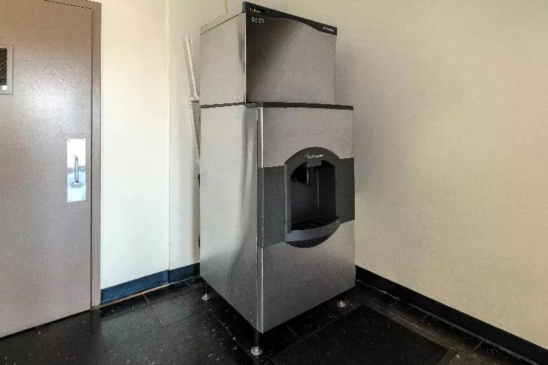 מוטל Red Roof Inn & Suites Newburgh Stewart Airport West Point