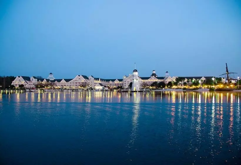 Disney S Yacht Club Resort