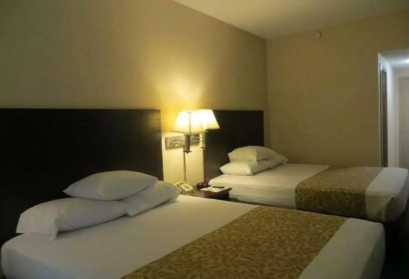 Echo Hotel & Conference Center