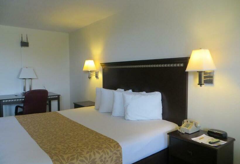 Echo Hotel & Conference Center